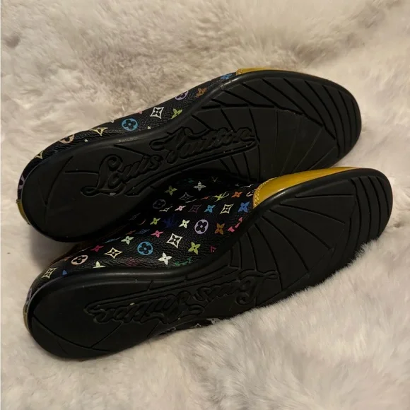 Louis Vuitton Multicolore Monogram Pattern Sneakers
Women's - Picture 6 of 10